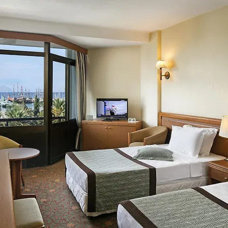Hotel Ozkaymak Marina 5*